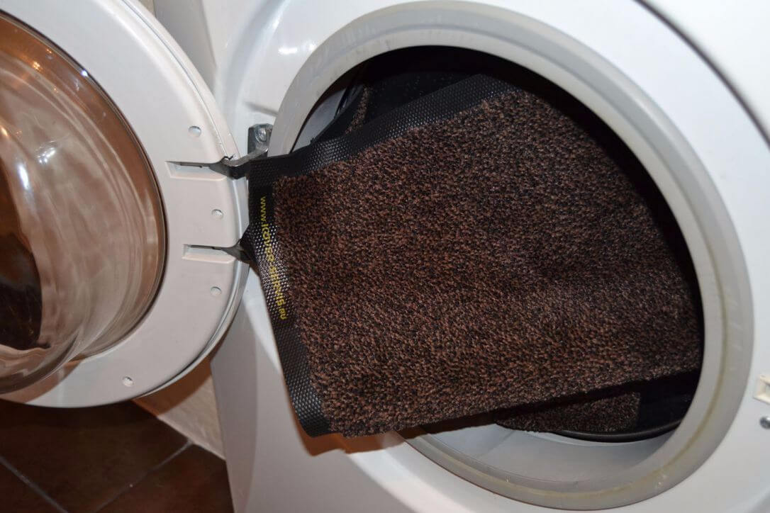 Можно ли стирать коврики в стиральной машине