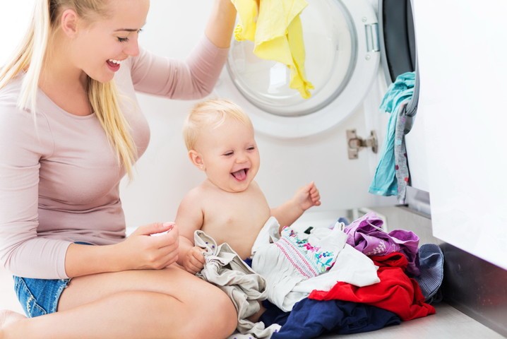 можно ли стирать одежду маленького ребенка