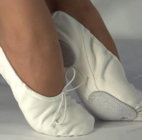 Как правильно стирать балетки?
